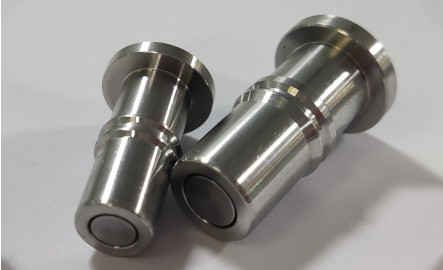 Liquid cooling quick coupling