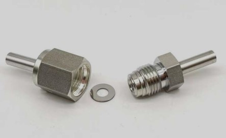 Gas cooling coupling